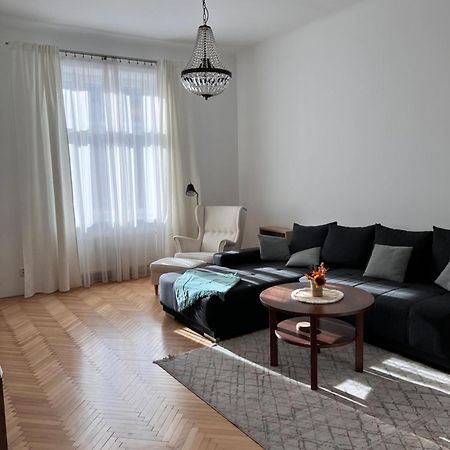 Stylish Flat In City Centre Bratislava Extérieur photo