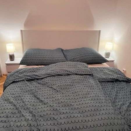 Stylish Flat In City Centre Bratislava Extérieur photo